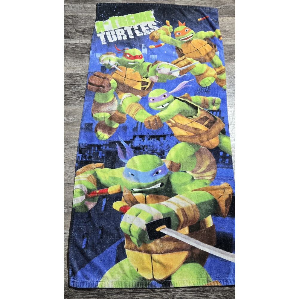 VINTAGE Teenage Mutant Ninja Turtles TMNT Beach Towel Nickelodeon 28 in x 58 in